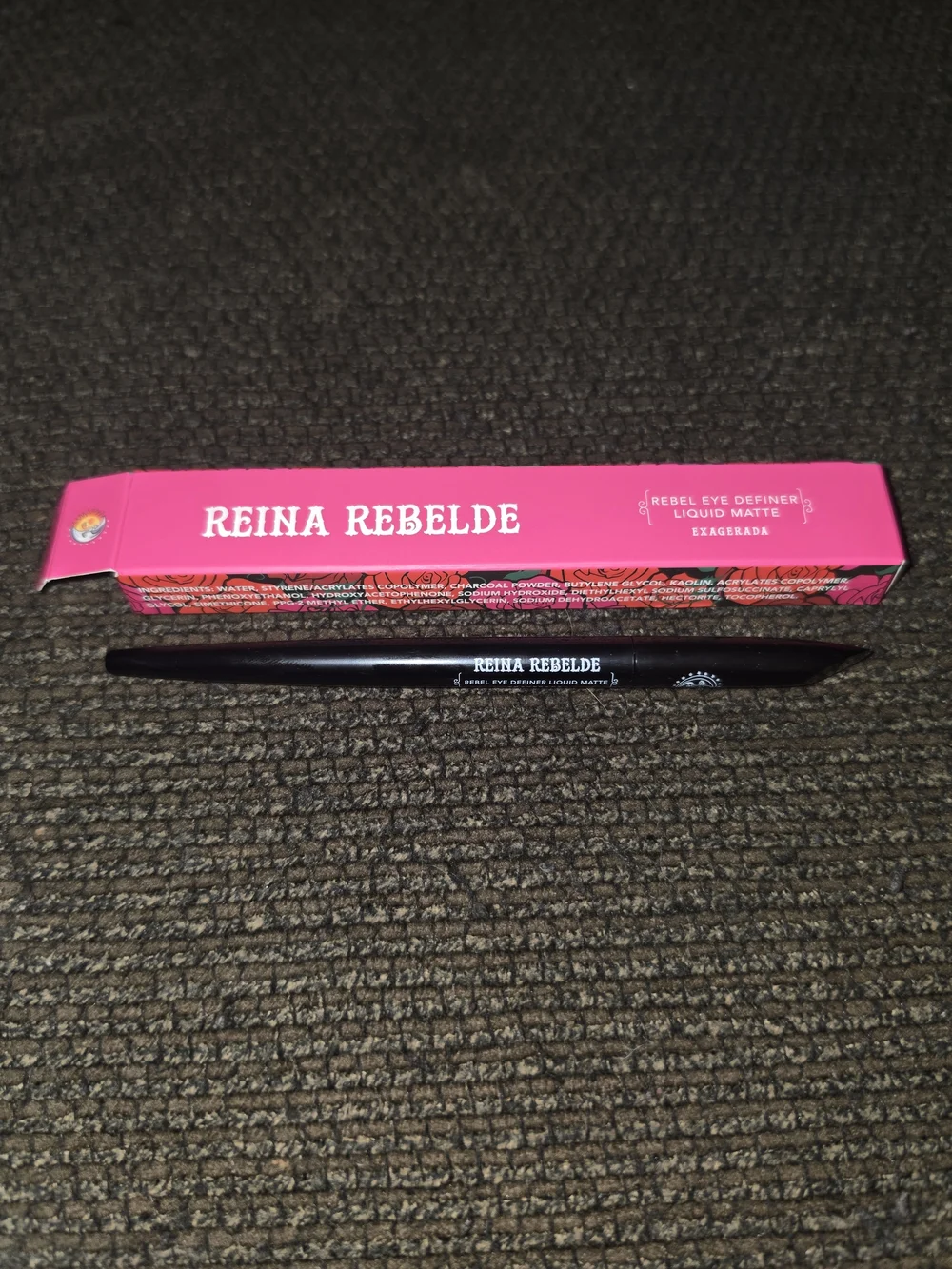 Reina Rebelde Liquid Matte Eye Definer